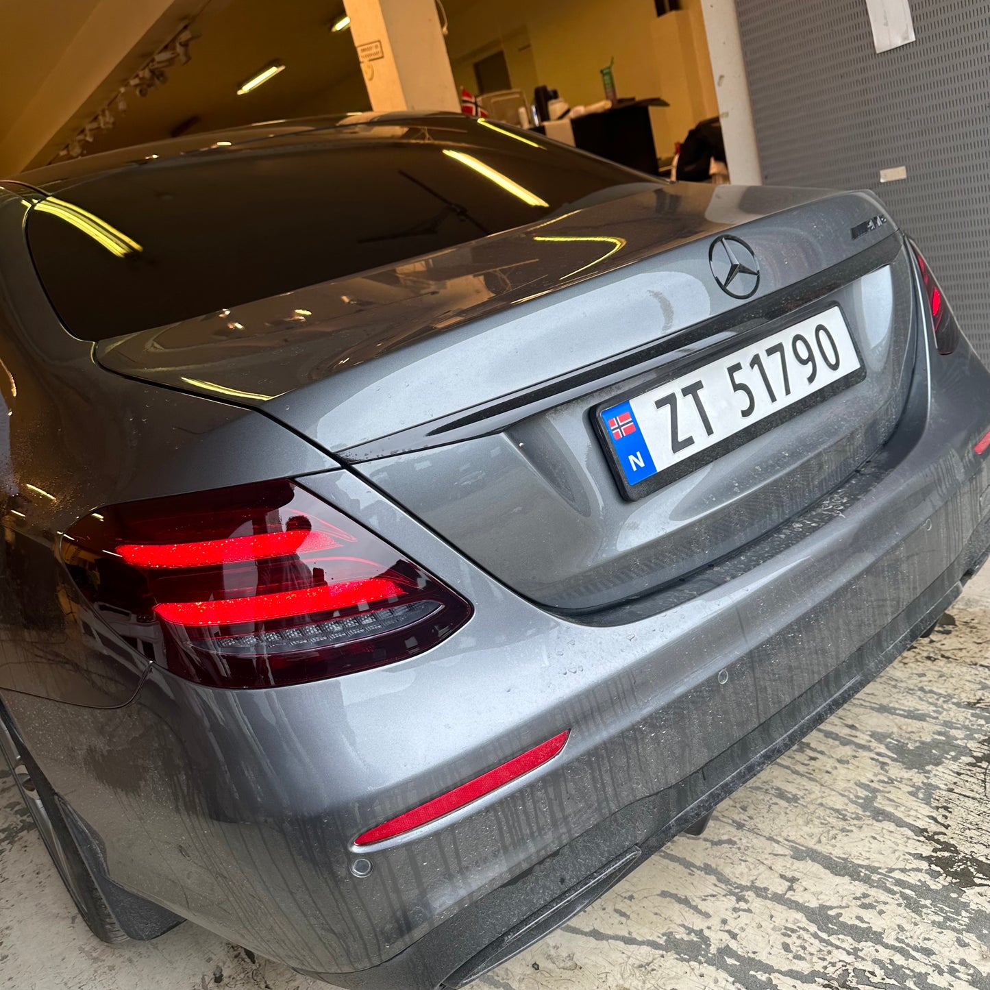 PPF Ultraklar Lyktefolie 35% – Paint Protection Film | Toning for Frontlykter